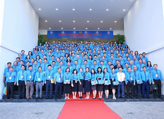 ĐẠI HỘI CÔNG ĐOÀN NN VÀ PTNT VIỆT NAM LẦN THỨ VI ĐẠI HỘI CÔNG ĐOÀN NN VÀ PTNT VIỆT NAM LẦN THỨ VI