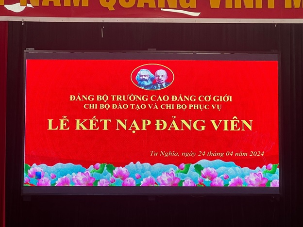 02 Sinh Viên Trường Cao Đẳng Cơ Giới Vinh Dự Được Kết Nạp Đảng 02 Sinh Viên Trường Cao Đẳng Cơ Giới Vinh Dự Được Kết Nạp Đảng