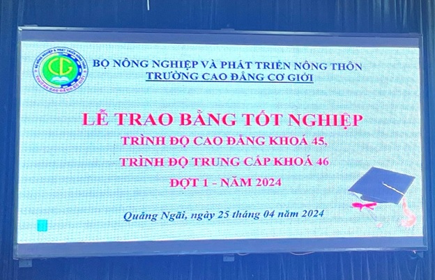 Lễ Bế giảng và Trao Bằng Tốt Nghiệp Cho HSSV Khóa 45, 46