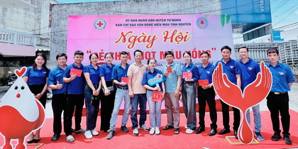 Trường CĐCG tham gia hiến máu nhân đạo - Nghĩa cử cao đẹp Trường CĐCG tham gia hiến máu nhân đạo - Nghĩa cử cao đẹp