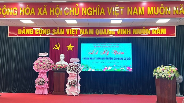 Kỷ Niệm 49 Năm Ngày Thành Lập Trường Cao Đẳng Cơ Giới