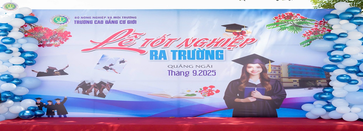 Lễ Bế Giảng Và Trao Bằng Tốt Nghiệp Tháng 9/2025