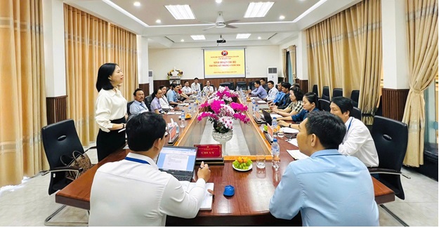 Sinh Hoạt Chi Bộ Thường Kỳ Tháng 4 Tại Trường Cao Đẳng Cơ Giới